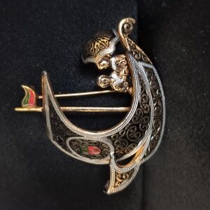 ##103. Spectacular "Rare" Vintage Signed Damascene Brooch